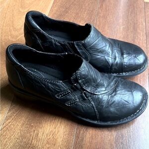 Clarks Artisan Women’s Slip On Loafers.